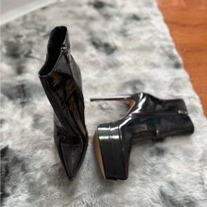 Elegant Black Stiletto Boots